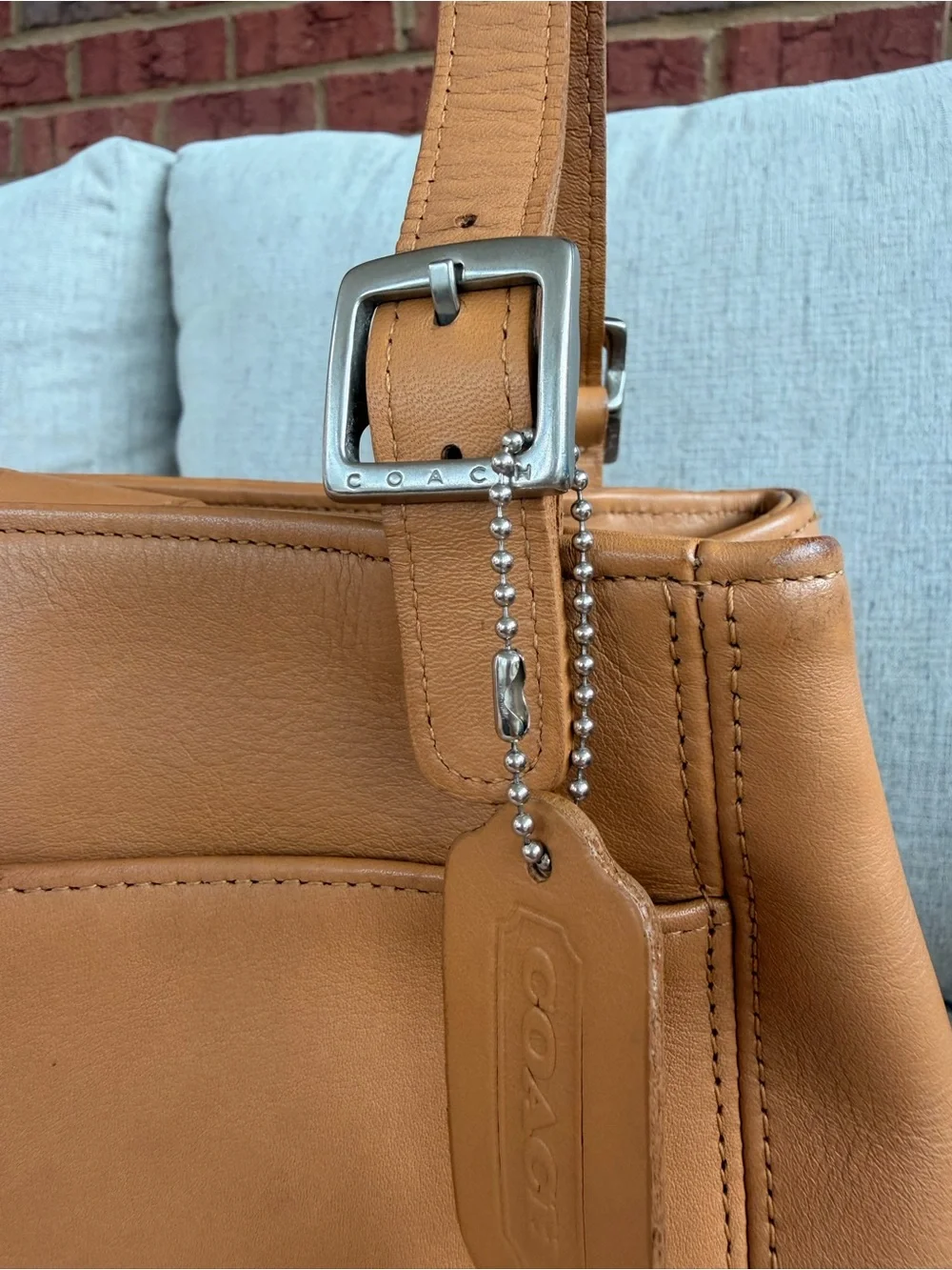 COACH Vintage CAMEL Leather Shoulder Tote/bucket